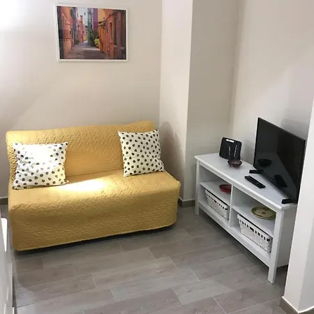 Lo Scalo Apartment *